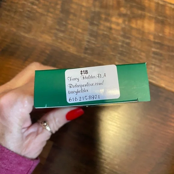 Red Aspen Nail Dashes Shop - Picture 4 of 16